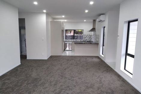 Photo of property in 1 Nagra Lane, Papakura, 2110