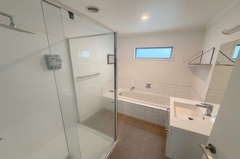 Photo of property in 1321b Papamoa Beach Road, Papamoa Beach, Papamoa, 3118