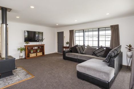 Photo of property in 23 Charles Cross Street, Longburn, Palmerston North, 4412
