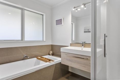 Photo of property in 9 Huntingdon Drive, Rangiora, 7400