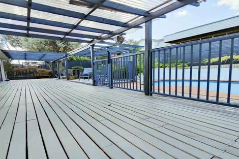 Photo of property in 31 John Downs Drive, Browns Bay, Auckland, 0630