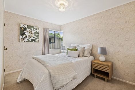 Photo of property in 15a Edward Avenue, Orewa, 0931