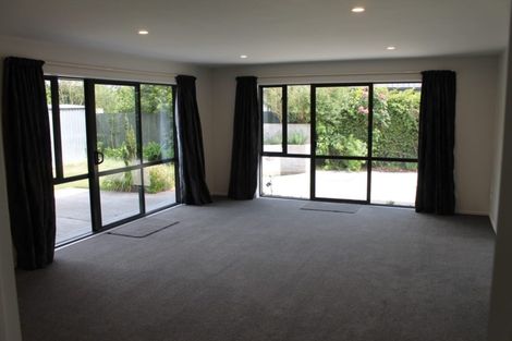 Photo of property in 56 Forest Drive, Parklands, Christchurch, 8083