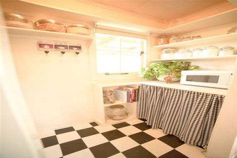 Photo of property in 1 Swan Street, Taihape, 4720