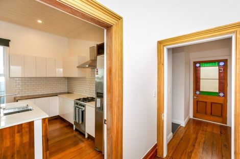 Photo of property in 157 Saint Aubyn Street, New Plymouth, 4310