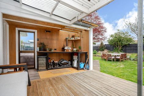 Photo of property in 38 Queen Street, Dannevirke, 4930