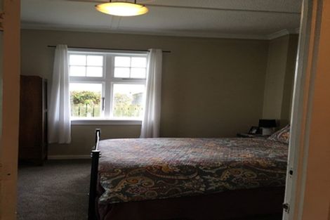 Photo of property in 6 Malcolm Street, Martinborough, 5711