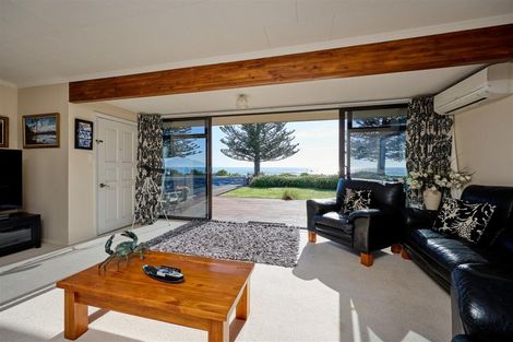 Photo of property in 136 Esplanade, Kaikoura, 7300