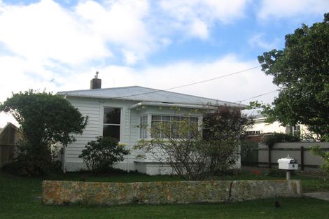Photo of property in 9 Douglas Street, Waiwhetu, Lower Hutt, 5010