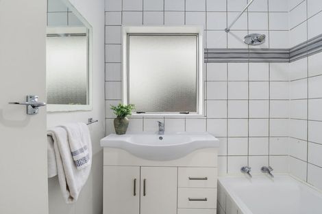 Photo of property in 42 Acacia Street, Kelvin Grove, Palmerston North, 4414