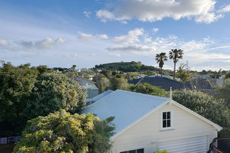 Photo of property in 7 Grahame Street, Devonport, Auckland, 0624