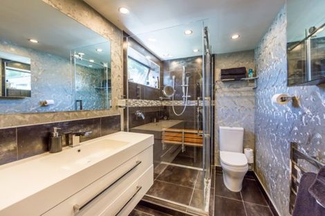 Photo of property in 226 Wairakei Road, Bryndwr, Christchurch, 8053