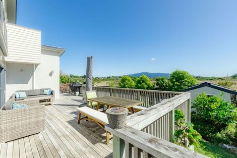 Photo of property in 9 Makora Road, Otaihanga, Paraparaumu, 5036