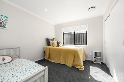 Photo of property in 38 Te Kaeaea Crescent, Wallaceville, Upper Hutt, 5018