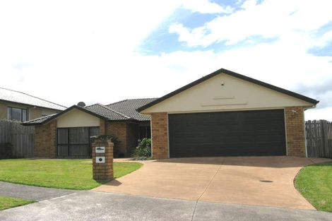 Photo of property in 4 Fulmar Way, Unsworth Heights, Auckland, 0632