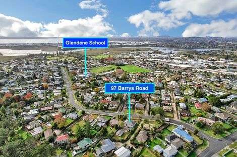 Photo of property in 97 Barrys Road, Glendene, Auckland, 0602