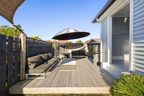 Photo of property in 44 Casey Avenue, Fairfield, Hamilton, 3214