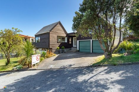 Photo of property in 18 Langwell Place, Papakowhai, Porirua, 5024