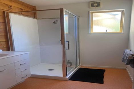 Photo of property in 3/125 Carrington Road, Point Chevalier, Auckland, 1025