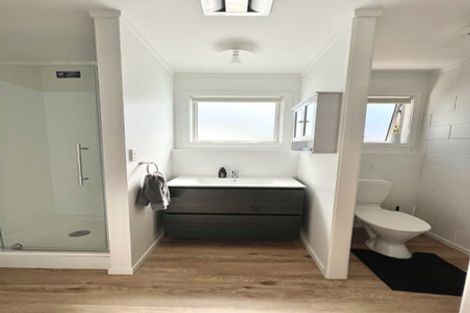 Photo of property in 1/9 Nigel Road, Browns Bay, Auckland, 0630