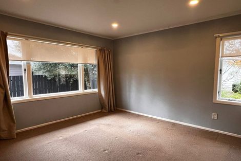 Photo of property in 33 Durham Street, Te Atatu Peninsula, Auckland, 0610