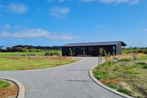 Photo of property in 128 Rangiuru Road, Otaki Beach, Otaki, 5512