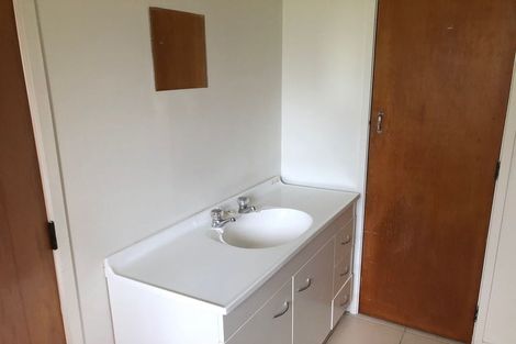 Photo of property in 22 Grande Vue Road, Hillpark, Auckland, 2102