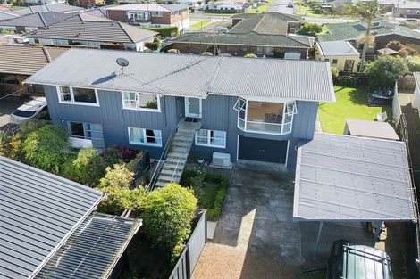 Photo of property in 39 Alice Avenue, Orewa, 0931