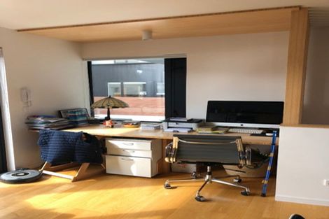 Photo of property in 76 Brougham Street, Mount Victoria, Wellington, 6011