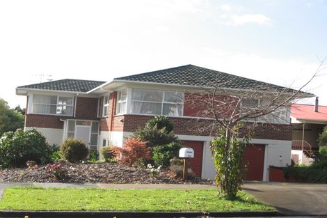 Photo of property in 10 Frank Place, Hillpark, Auckland, 2102