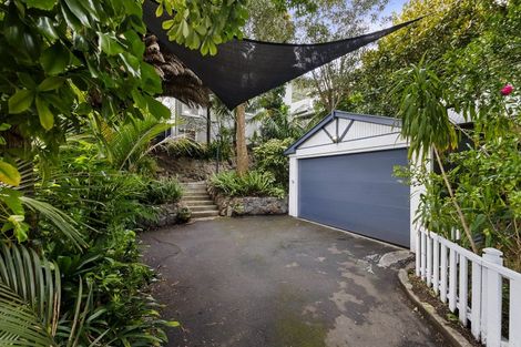 Photo of property in 9 Rona Street, Eastbourne, Lower Hutt, 5013