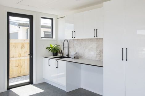 Photo of property in 3 Makakahi Street, Lytton West, 4071