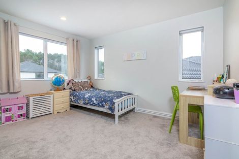 Photo of property in 18 Golden Morning Drive, Albany Heights, Auckland, 0632