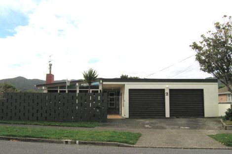 Photo of property in 2 Barsi Grove, Avalon, Lower Hutt, 5011
