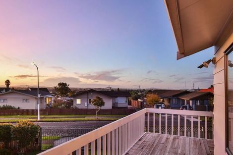 Photo of property in 4 Greenstone Place, Clover Park, Auckland, 2019