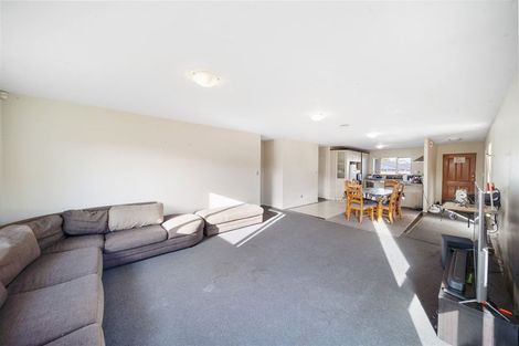 Photo of property in 35 Lachlan Place, Favona, Auckland, 2024