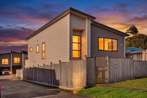Photo of property in 10 Sophie Lane, Henderson, Auckland, 0612