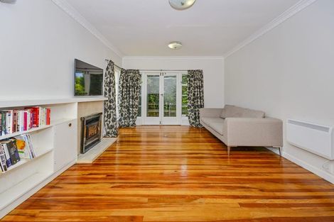 Photo of property in 214 Onewa Road, Birkenhead, Auckland, 0626