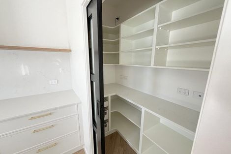 Photo of property in 25 Kenehi Road, Karaka, 2124