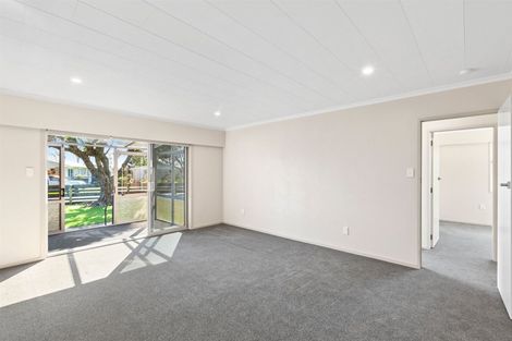 Photo of property in 19a Truby King Street, Merrilands, New Plymouth, 4312