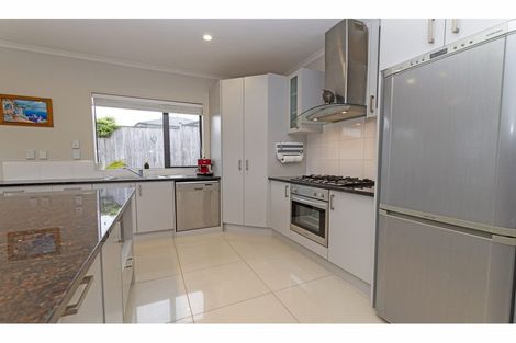 Photo of property in 88a San Marino Drive West, Henderson, Auckland, 0612
