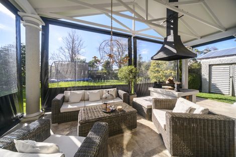 Photo of property in 6 Carlton Avenue, Palmerston North, 4414