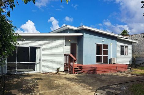 Photo of property in 3 Mildmay Road, Henderson, Auckland, 0610