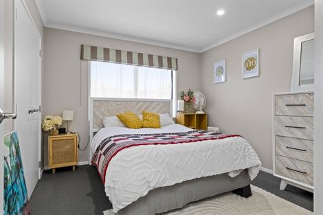 Photo of property in 115 Saint James Drive, Huntington, Hamilton, 3210