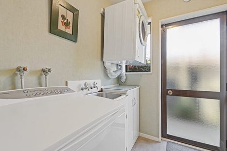 Photo of property in 6 Thornhill Place, Sockburn, Christchurch, 8042