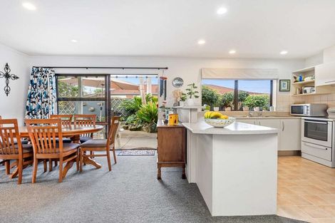 Photo of property in 10 Cobham Court, Kerikeri, 0230