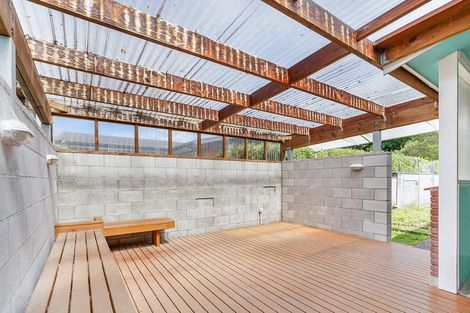 Photo of property in 2 Olympia Place, Riverlea, Hamilton, 3216