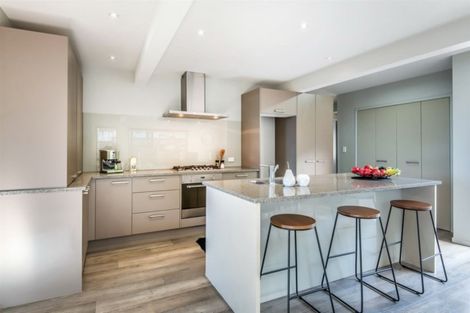 Photo of property in 4/9 Korotaha Terrace, Rothesay Bay, Auckland, 0630