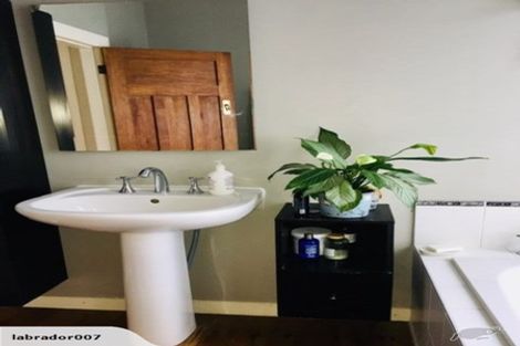 Photo of property in 38 Edgars Road, Westmere, Auckland, 1022