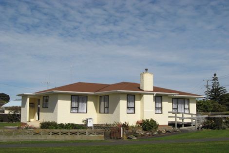 Photo of property in 23 Konini Street, Tawhero, Whanganui, 4501
